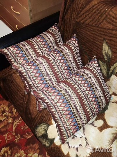 Подушки пуховые диванные детские