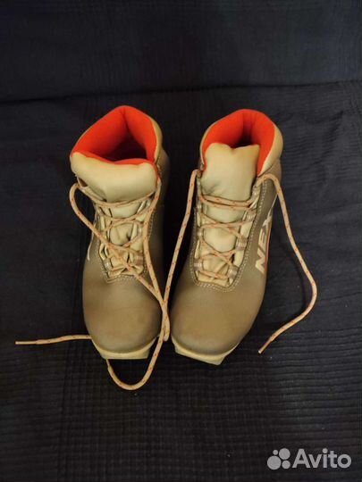 Лыжные ботинки 37 российский