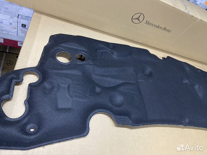 Шумоизоляция капота Mercedes W447