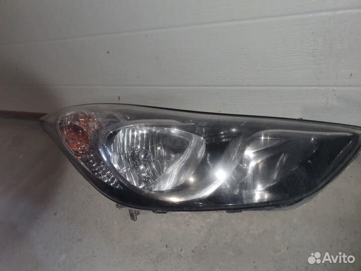 Фара на Hyundai elantra 5