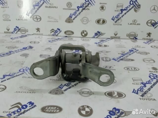 Петля двери передней правой нижняя Ford Fusion 200