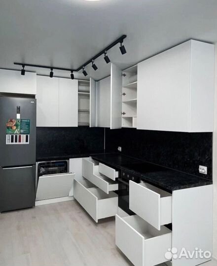 Кухни на заказ. Бecплaтнaя ycтaнoвкa