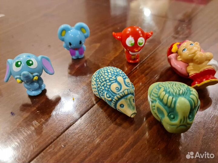 Игрушки из киндера и прилипалы