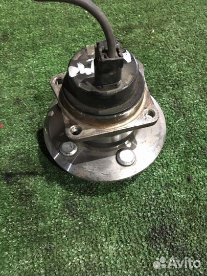 Ступичный узел задний Toyota Allion ZZT240