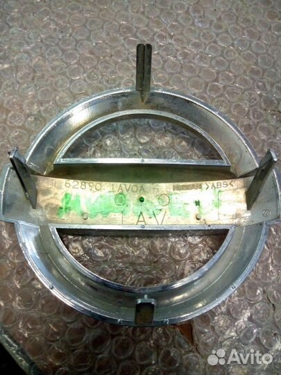 Эмблема передняя Nissan Murano Z-51 2008-2016