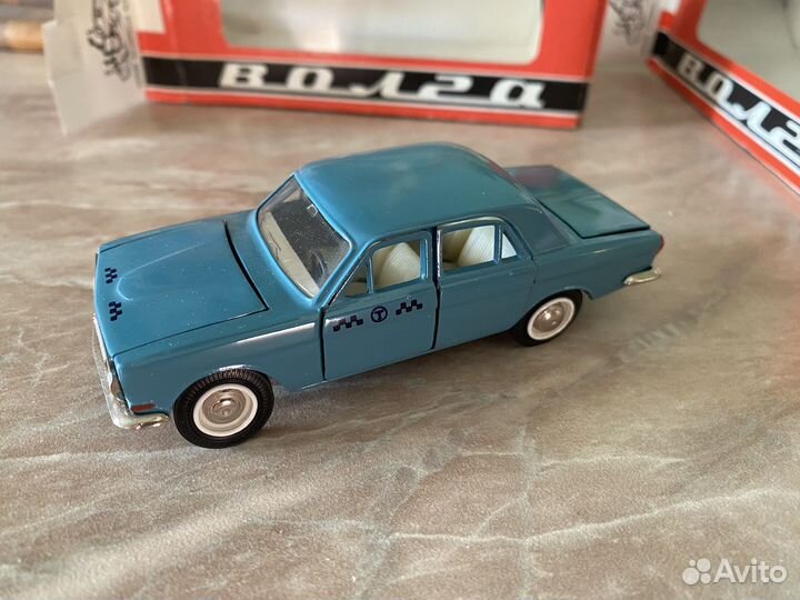Модель автомобиля Волга Газ 24 такси