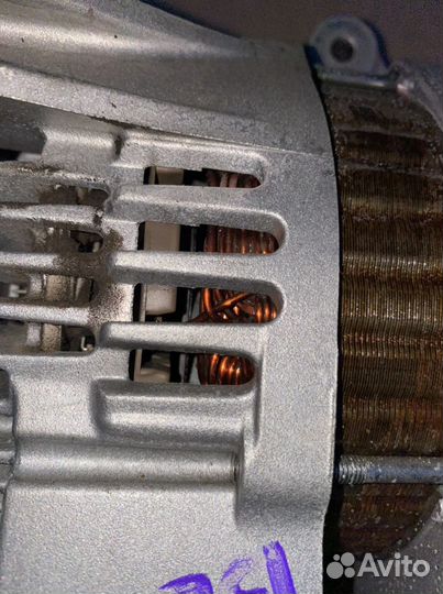 Генератор Мазда 3 2.0 новый оригинал