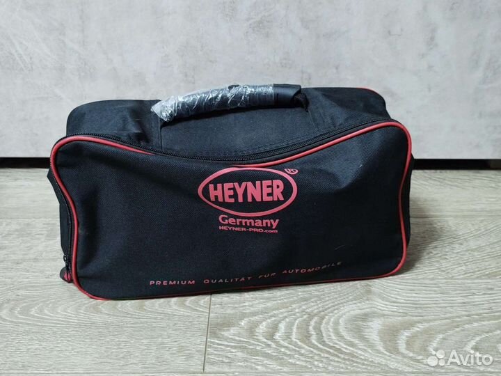 Автомобильный пылесос