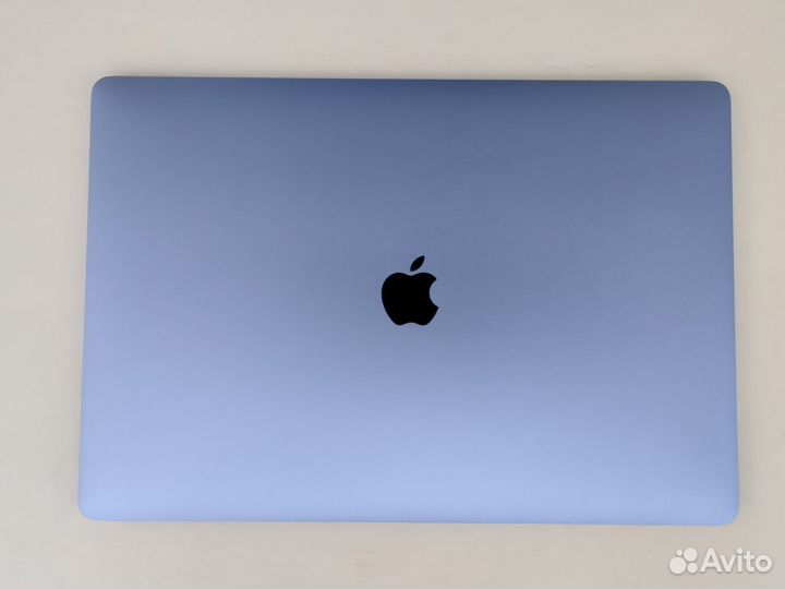 Macbook Pro 16 top 2019 Core i9 64Gb video 8Gb