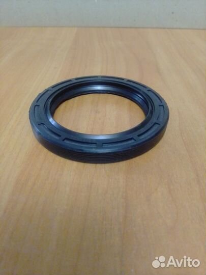 Сальник 53А-3103038 задней ступицы 65х90х10.VPT
