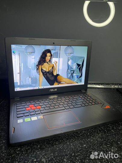 Игровой ноутбук asus i7-6700/gtx1060/16g/ssd384