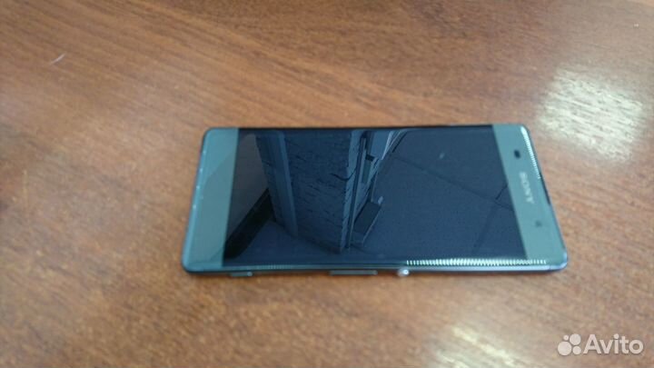 Смартфон sony xperia XA