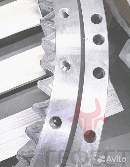 Поворотный круг Hitachi ZX270LC-3