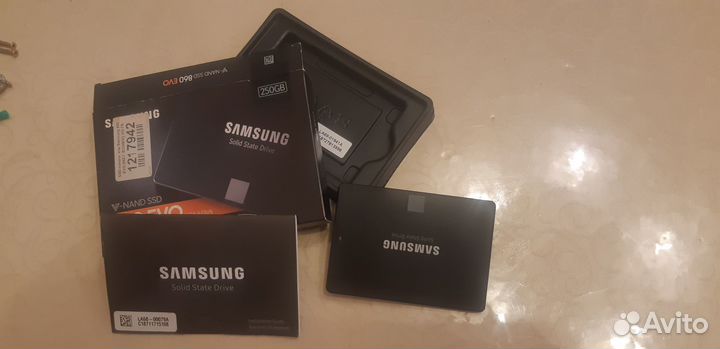 Внутренний SSD диск Samsung 860 EVO 250GB