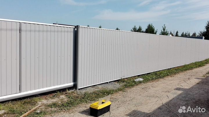 Заборы из профнастила под ключ от завода