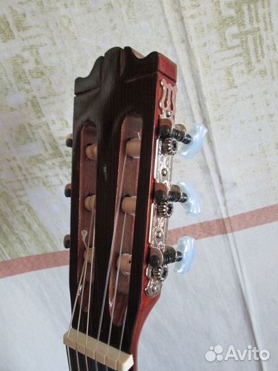 Продам гитару Flight C-102