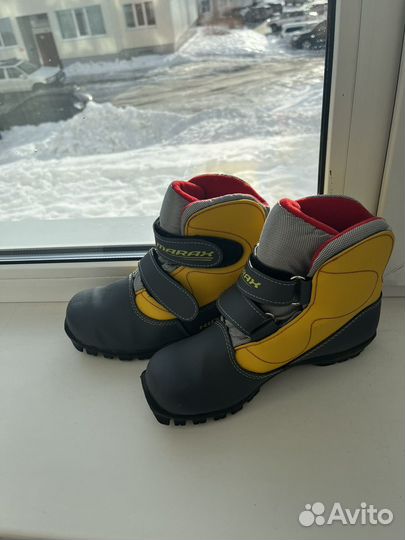 Лыжные ботинки классические