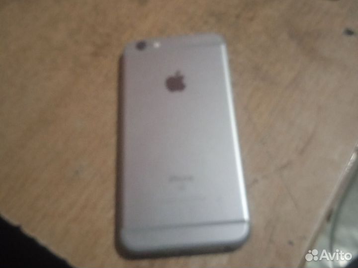 iPhone 6S, 32 ГБ