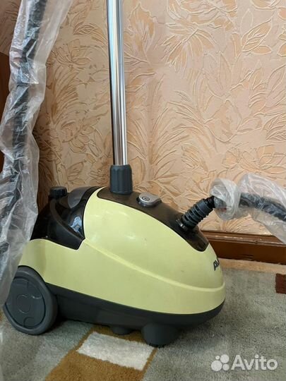 Отпариватель для одежды вертикальный