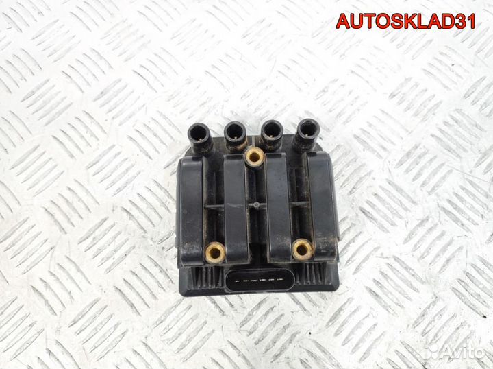 Катушка зажигания VW Golf 4 2.0 AZJ 06A905097