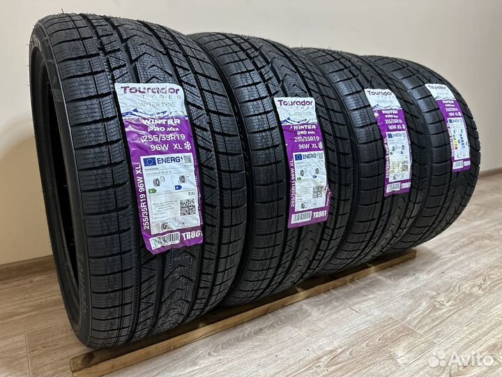 Tourador Winter Pro Max 255/35 R19 99V