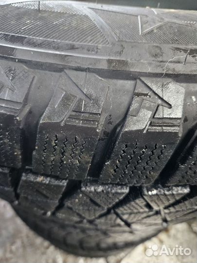 Bridgestone Blizzak DM-V2 18/60 R18 204ZR