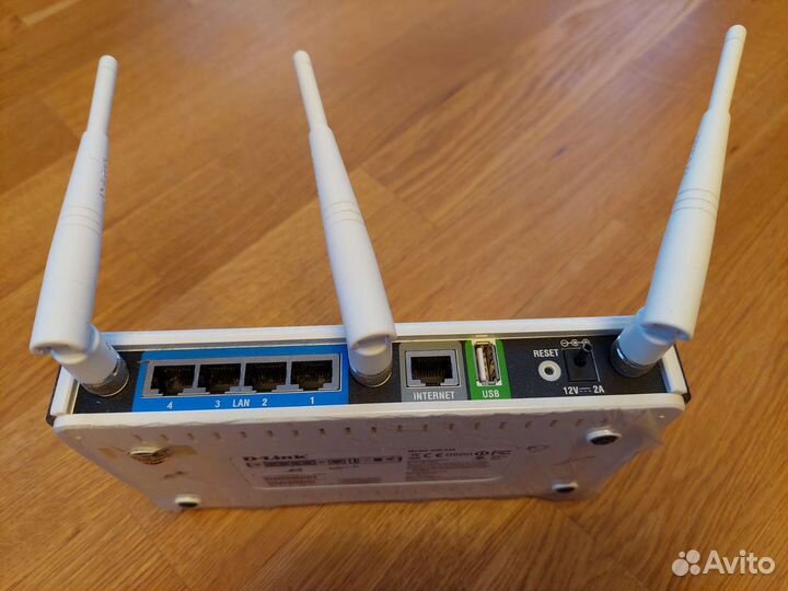 Роутер D-Link DIR-855