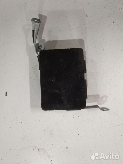 Hyundai Elantra lll блок управления центр.замком