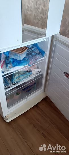 Холодильник бу Атлант