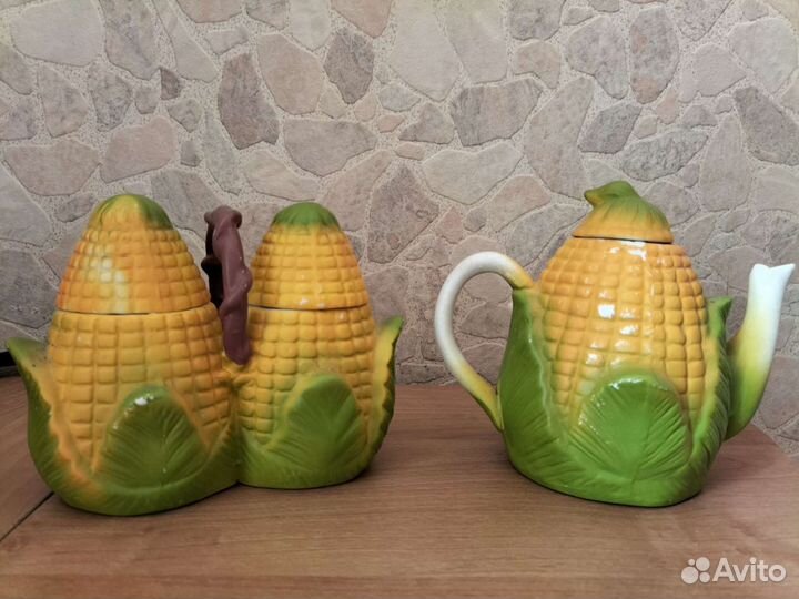 Чайник и сахарница декоративные