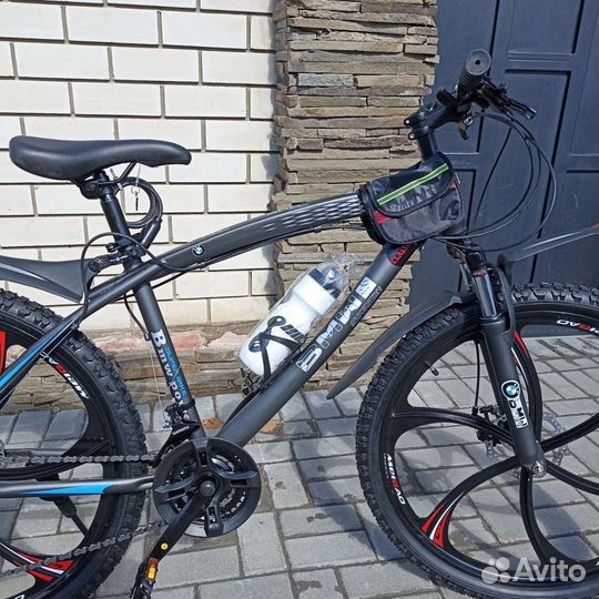 Новый на 26 литых дисках, 21 скорость shimano