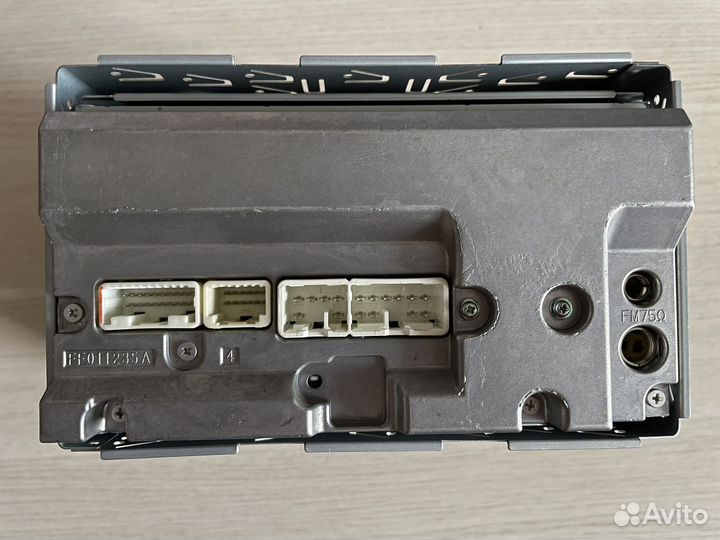 Toyota Corolla e150 Штатная Магнитола