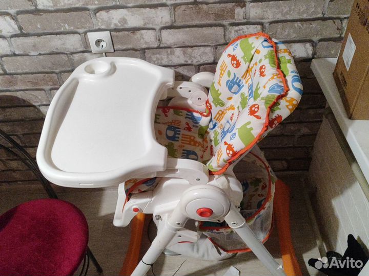 Стульчик для кормления capella