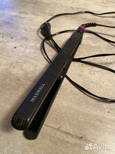 Выпрямитель для волос Maxwell MW-2201 б/у