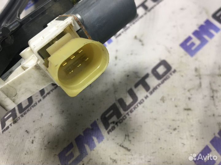 Стеклоподъемник эл. передний левый бмв 730D F01