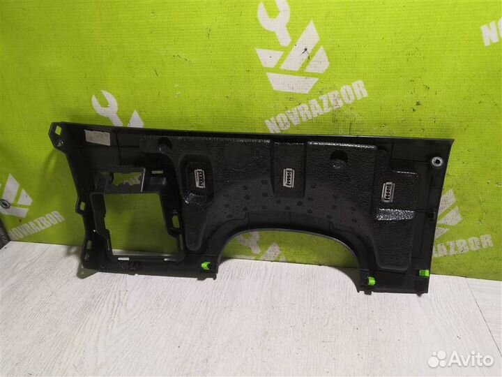 Накладка (кузов внутри) Хендай i30 12-17