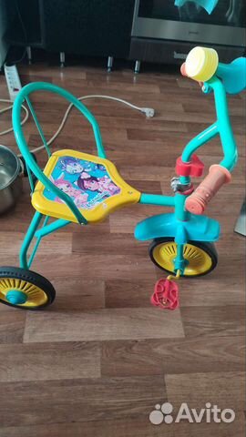 Трехколесный велосипед