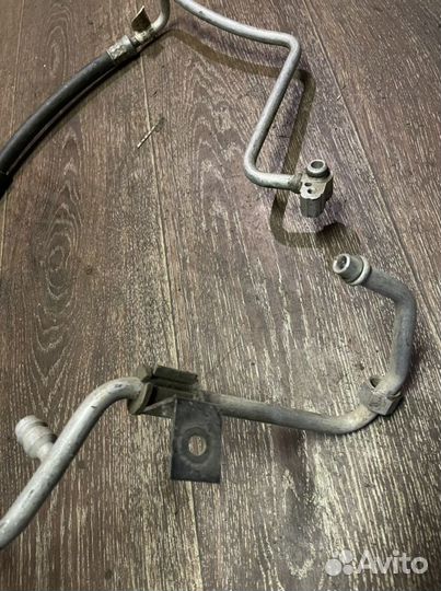 Трубка кондиционера Defender 300tdi 2.5 дизель