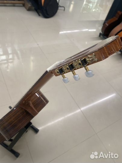 Акустическая гитара Kremona Soloist F65C