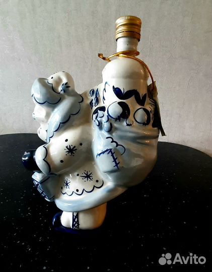 Бутылка новогодняя. Вместимость 2,25 литра