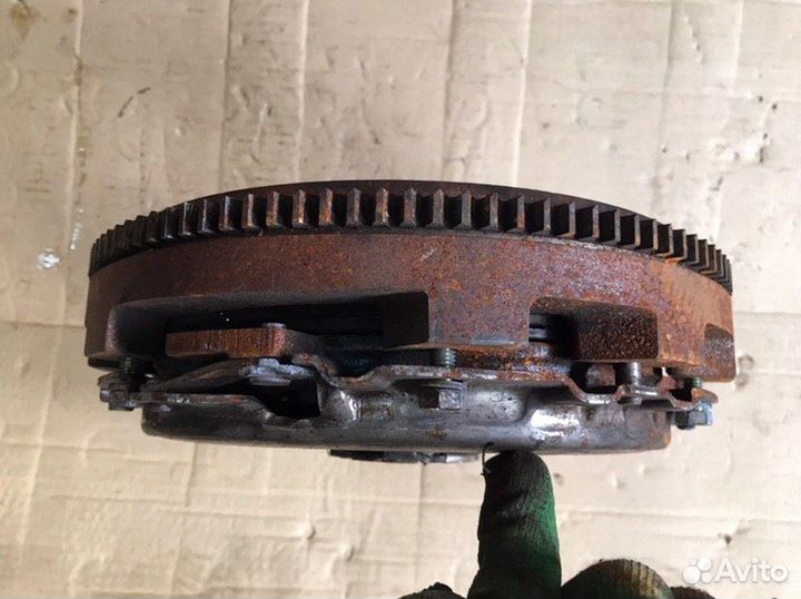 Маховик Hyundai Trajet 2.0 2004