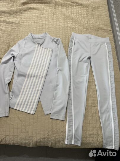 Спортивный костюм reebok