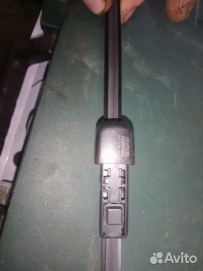 Щётка стеклоочистителя задняя BSG90-992-020