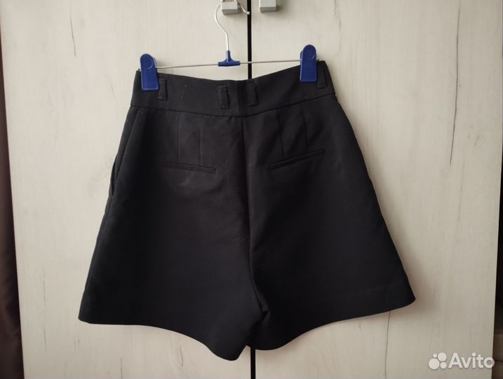 Шорты женские классические