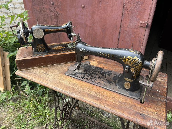 Швейная машина Singer