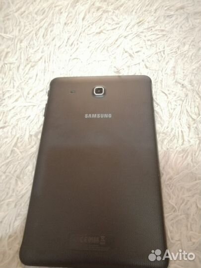 Планшет Samsung Galaxy Tab E