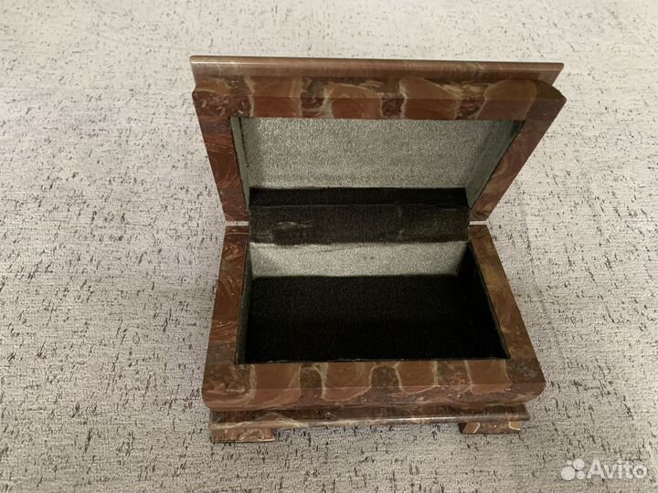 Шкатулка для украшений