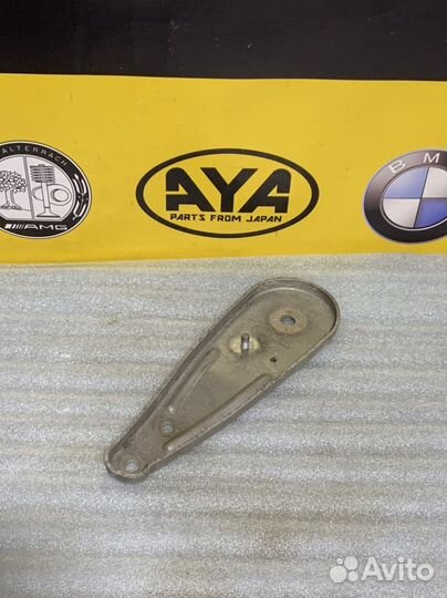 Кронштейн заднего подрамника bmw e60