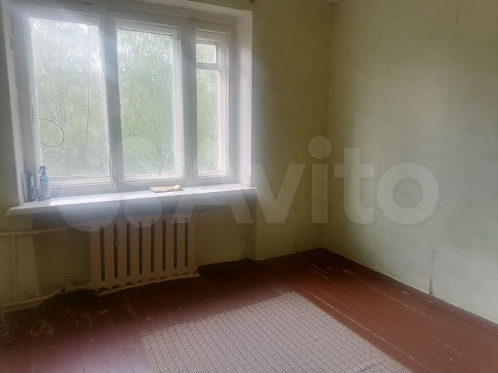 Комната 13 м² в 4-к., 4/5 эт.