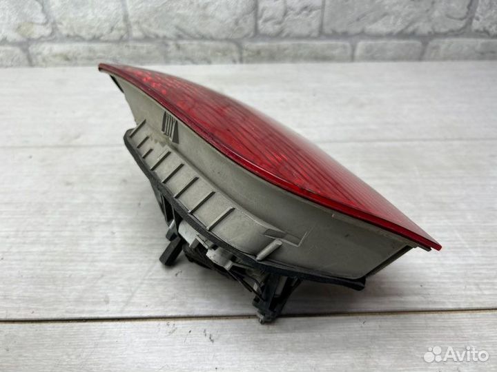 Фонарь задний правый Audi A4 B7